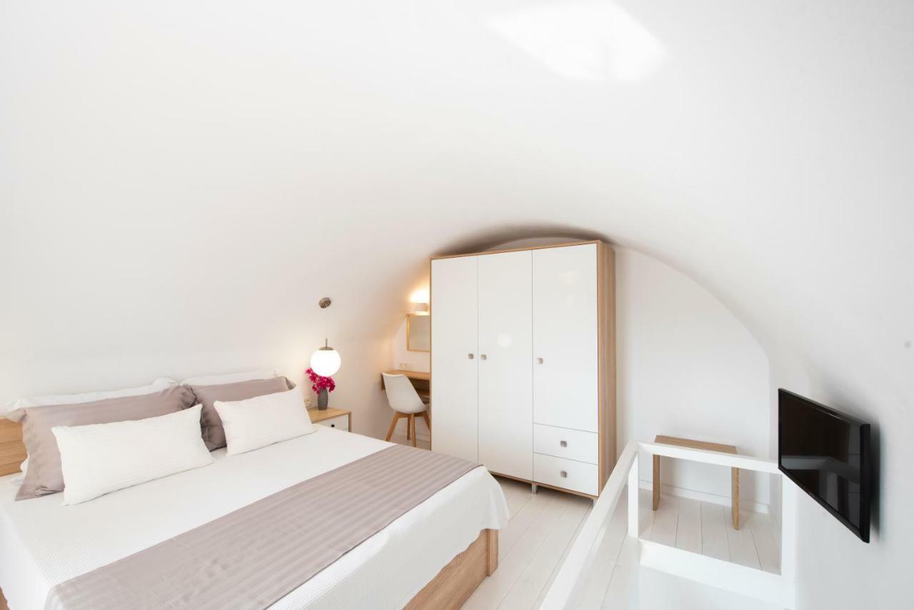 White Orchid Luxury Suites Mesaria Esterno foto