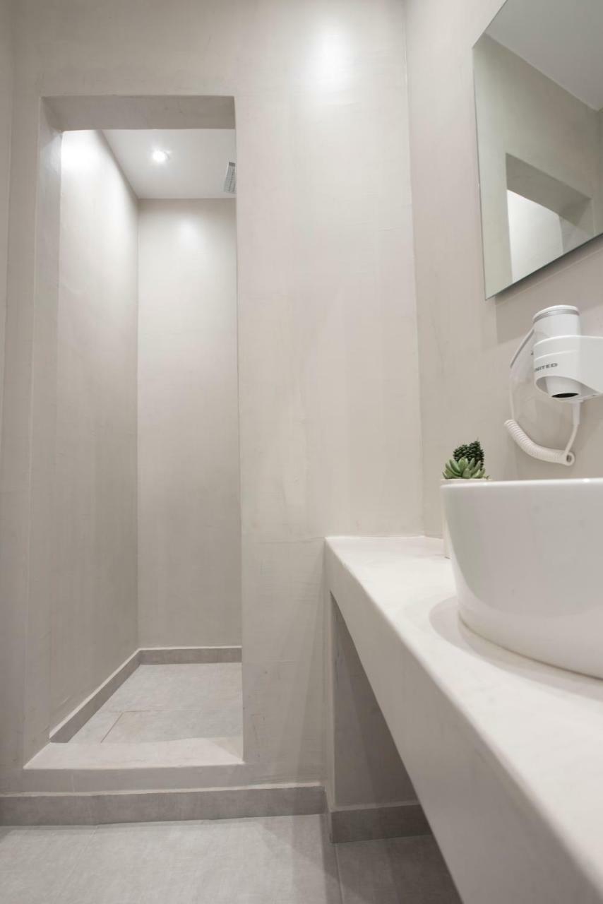 White Orchid Luxury Suites Mesaria Esterno foto