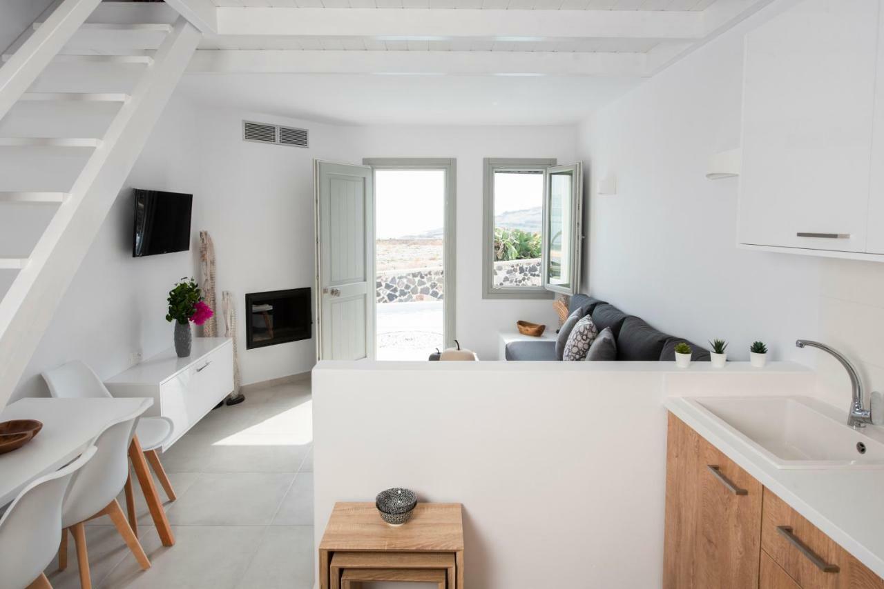 White Orchid Luxury Suites Mesaria Esterno foto