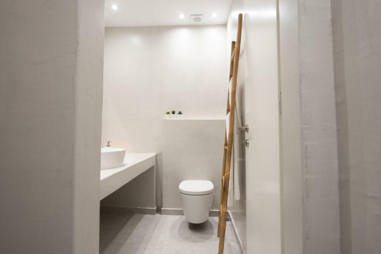 White Orchid Luxury Suites Mesaria Esterno foto